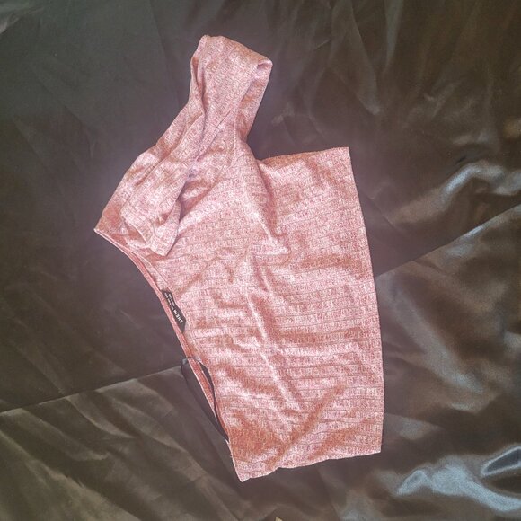 FREE Pink 1 sleeve shoulder crop top - Picture 3 of 3